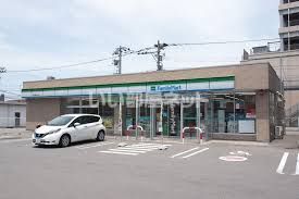 コンビニ　ファミリーマート　金沢増泉中央店（コンビニ）まで600m