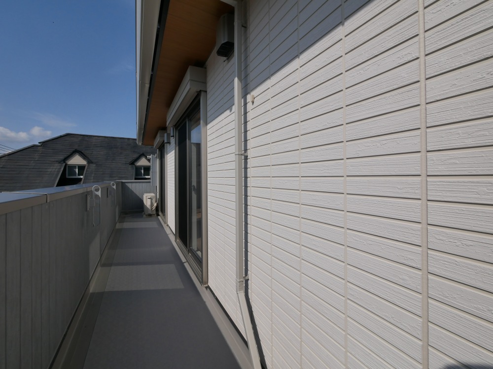 バルコニー　バルコニー