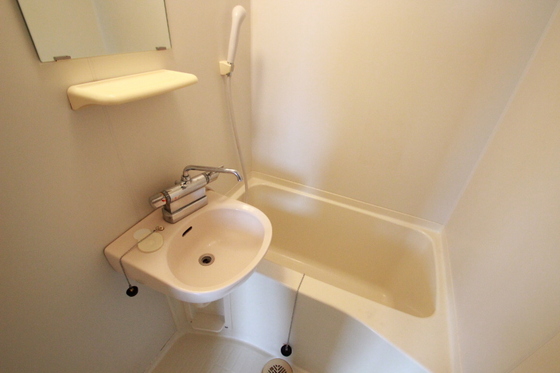 洗面設備　※別部屋の写真です