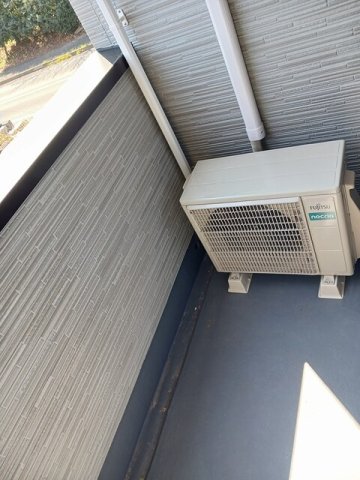 バルコニー　バルコニーからの眺めを楽しみながら食事をしませんか