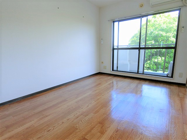 その他　写真は同建物の別部屋を参考に掲載しております。