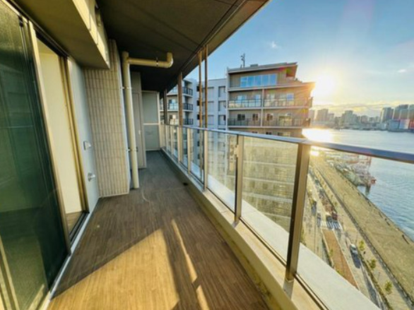 バルコニー　※別部屋の参考写真です。