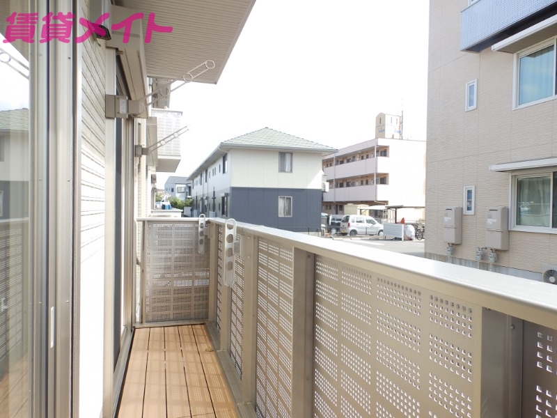 バルコニー　同物件別室の写真です