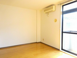 居室・リビング　写真は202号室です（参考）