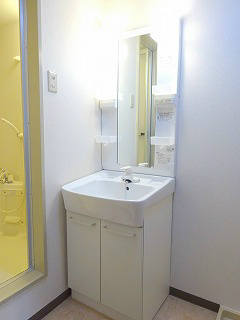 洗面設備　写真は202号室です（参考）