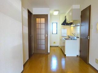 キッチン　写真は202号室です（参考）