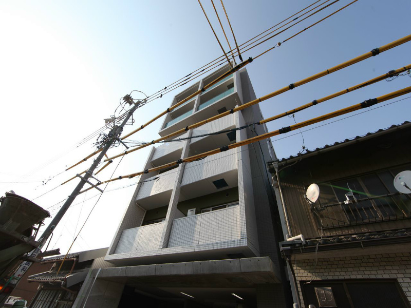 建物外観　外観　防犯カメラ　オートロック　光インターネット無料