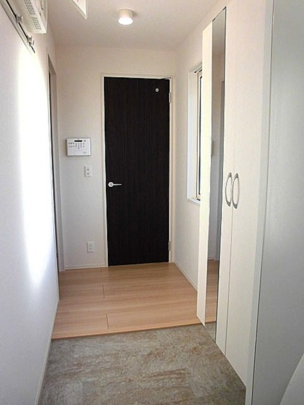 玄関　図面と現状に相違がある場合には現状を優先