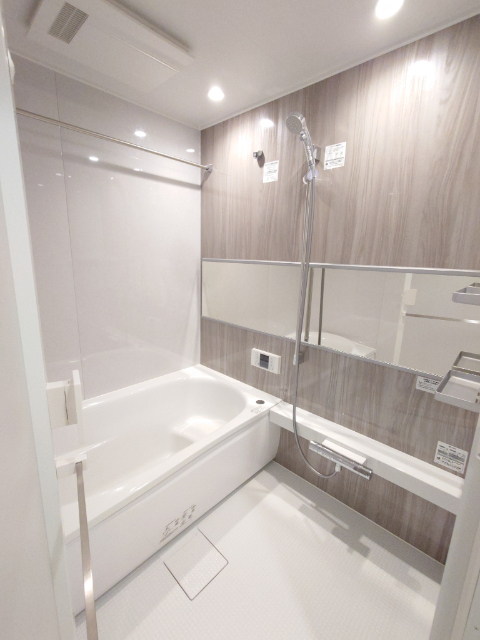 バス・シャワールーム　同一タイプ