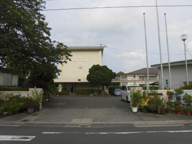 中学校　宮崎中学校（中学校）まで750m