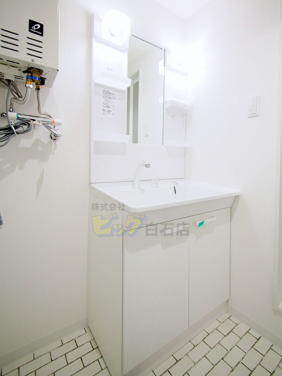 洗面設備　シャンプードレッサー付きです♪