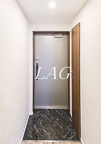 玄関　玄関です。