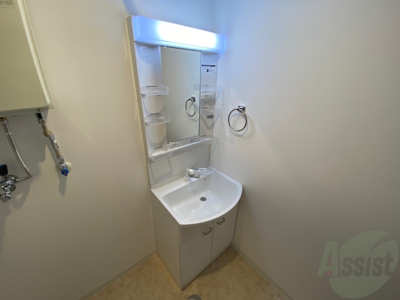 洗面設備　こちらに洗面台があります。朝の洗顔はこちらで。