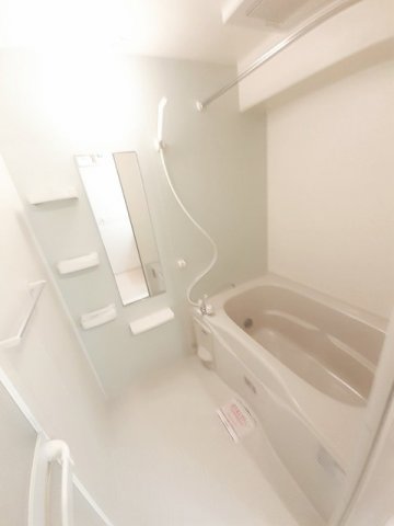 バス・シャワールーム　ゆったり過ごせるお風呂です