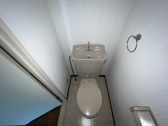 トイレ　※別部屋の写真です