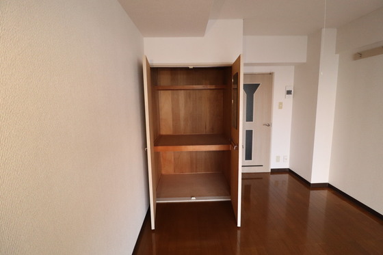 収納　※別部屋の写真です