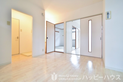 居室・リビング　１０３号室の写真ですので現状を優先します。