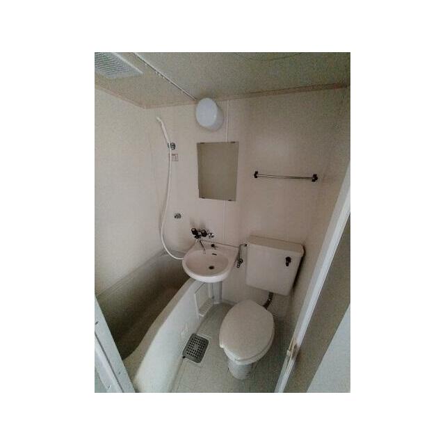 バス・シャワールーム　バストイレ併設