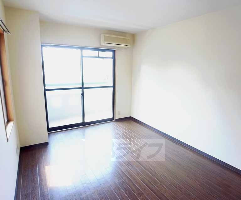 居室・リビング　広々としています。