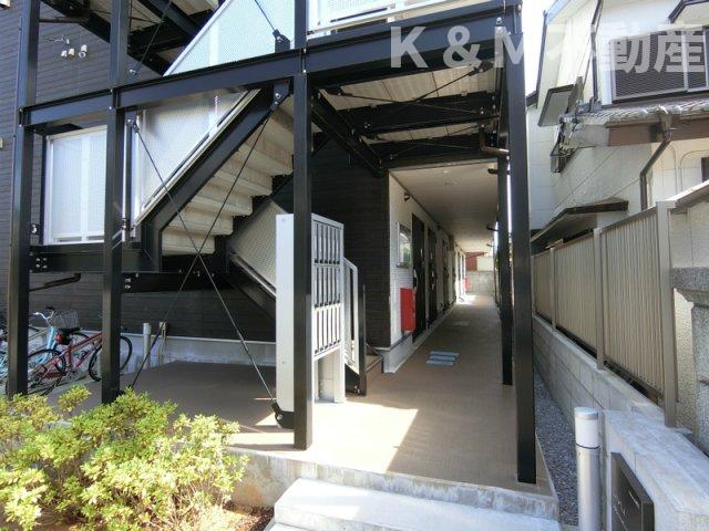 エントランス　ゆとりのあるエントランスです