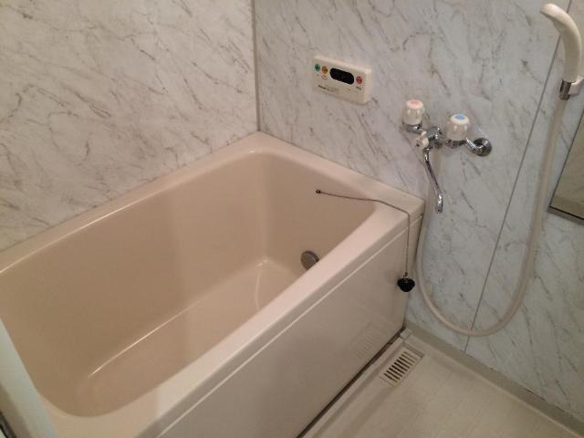 バス・シャワールーム　バス（イメージ）