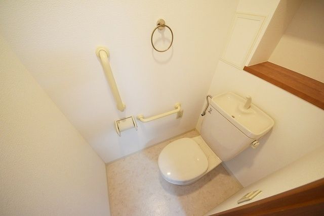 トイレ　トイレ