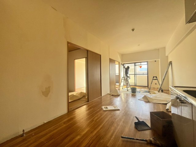 居室・リビング　別号室の画像です。ご参考下さい