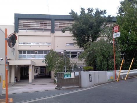 中学校　横浜市立笹下中学校（中学校）まで400m