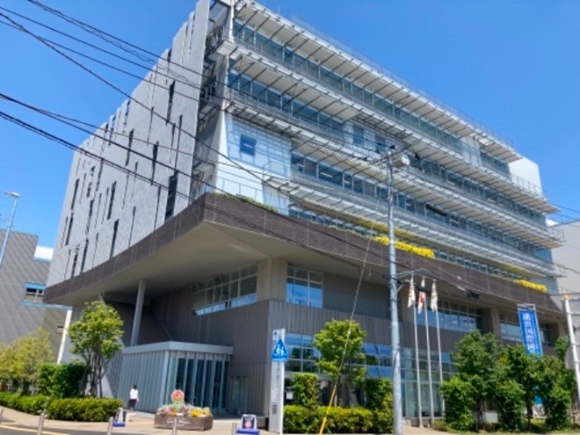 役所　横浜市港南区役所（役所）まで900m