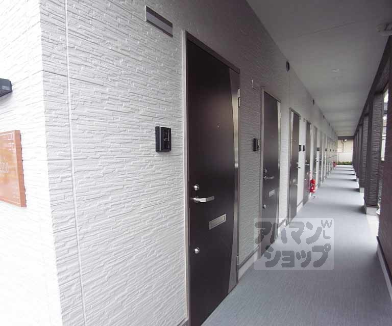 その他設備　玄関扉。