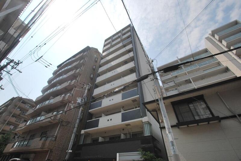 建物外観　タイル貼り