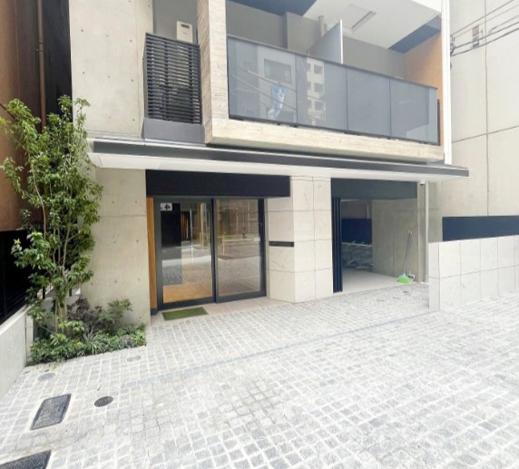 エントランス　イプセ御成門