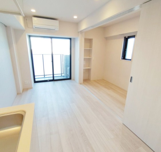 居室・リビング　イプセ御成門