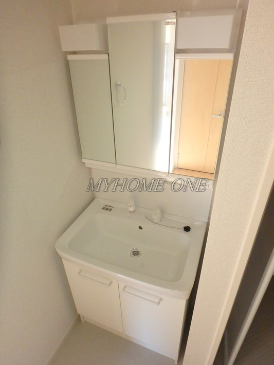 洗面設備　洗髪洗面化粧台