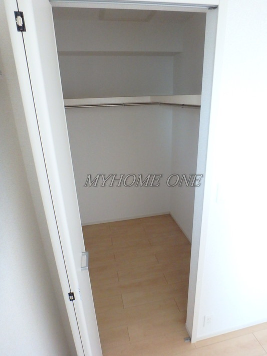 収納　ウォークインクローゼット