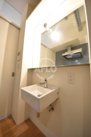 洗面設備　エグゼ西大阪　独立洗面台