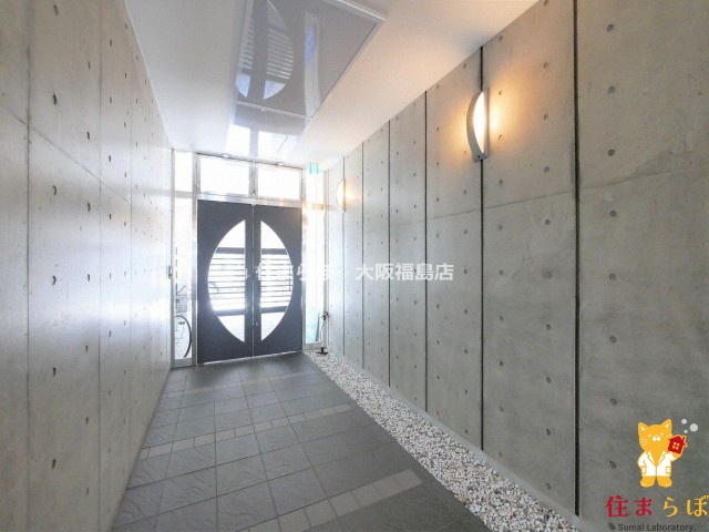 エントランス　共用部の印象も大切に