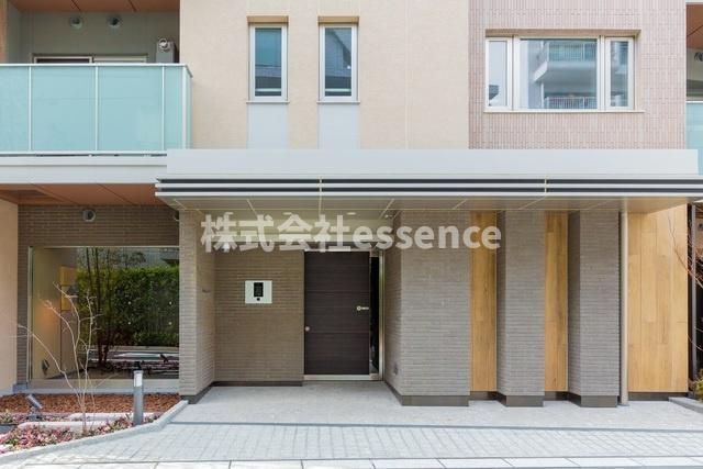 エントランス　弊社ではオンライン対応・現地対応可能です♪