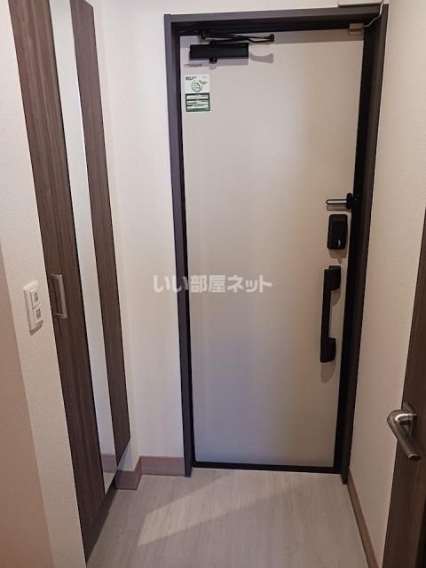 D crest新川Sの玄関写真
