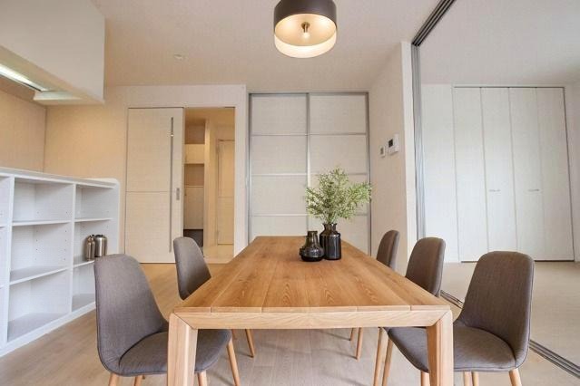 居室・リビング　ＣＧで家具等を配置したもので家具等は含まれません。