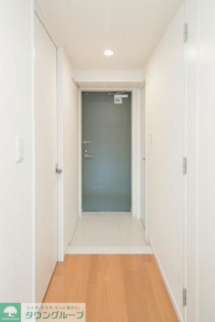 玄関　※写真は同タイプ住戸です。