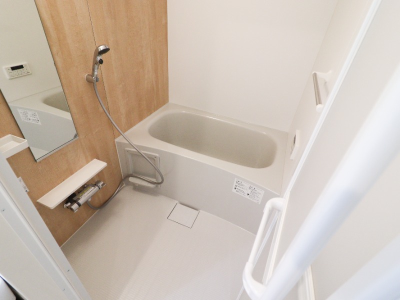 バス・シャワールーム　図面と現状に相違がある場合には現状を優先