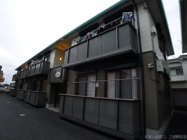 建物外観　ハイツ明星　新館壱号のご紹介は住まいの窓口アソシエへお任せ下