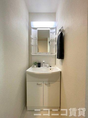 洗面設備　別号室イメージの為、現状を優先致します。