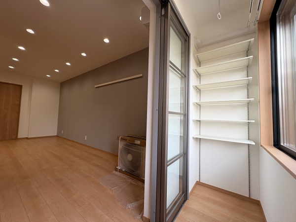 その他部屋・スペース　棚付きインナーテラス!