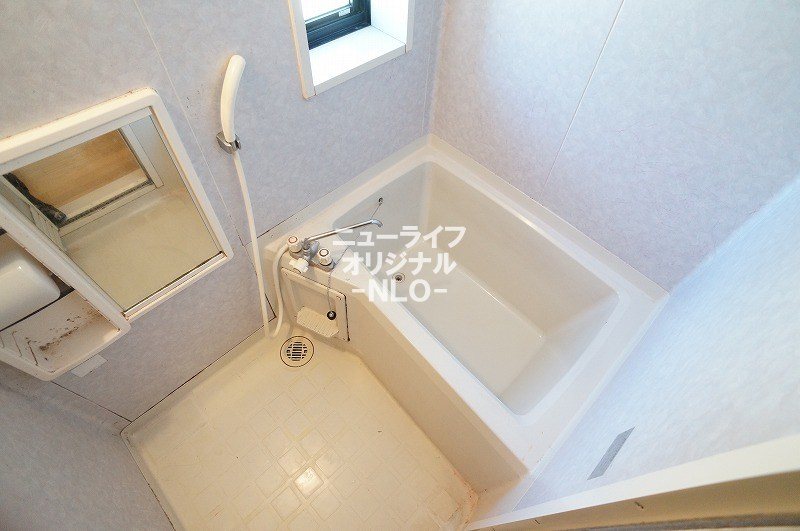 バス・シャワールーム　バスタブに浸かって一日の疲れをゆっくりリフレッシュ☆