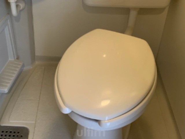 トイレ　同タイプ別室の画像です、ご参考までに