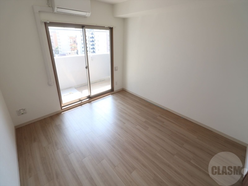 居室・リビング　６．６帖の洋室