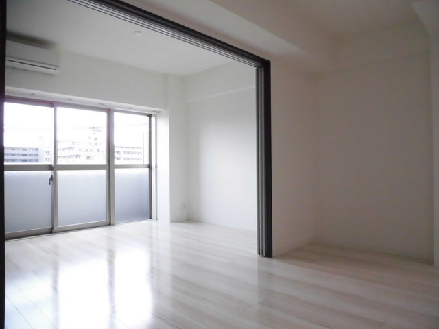 居室・リビング　402の写真となります。