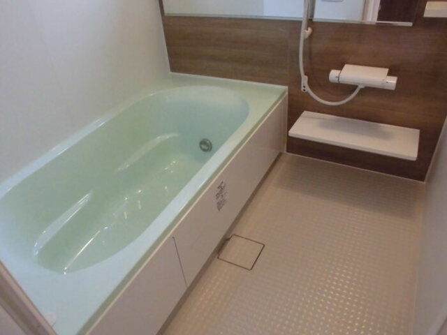 バス・シャワールーム　浴室